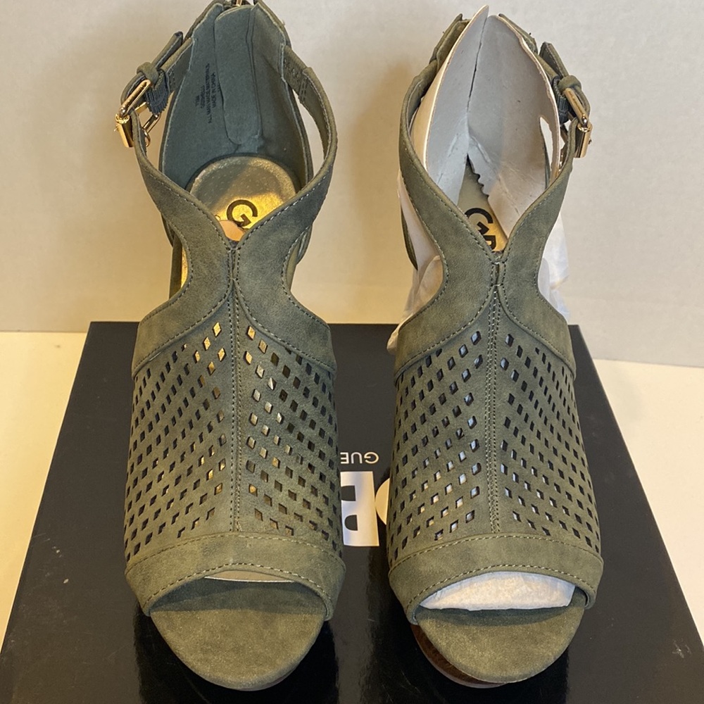 GBG Guess Shelli Heels Green Size 7.5